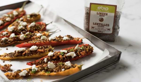 Paprika's gevuld met linzen en quinoa